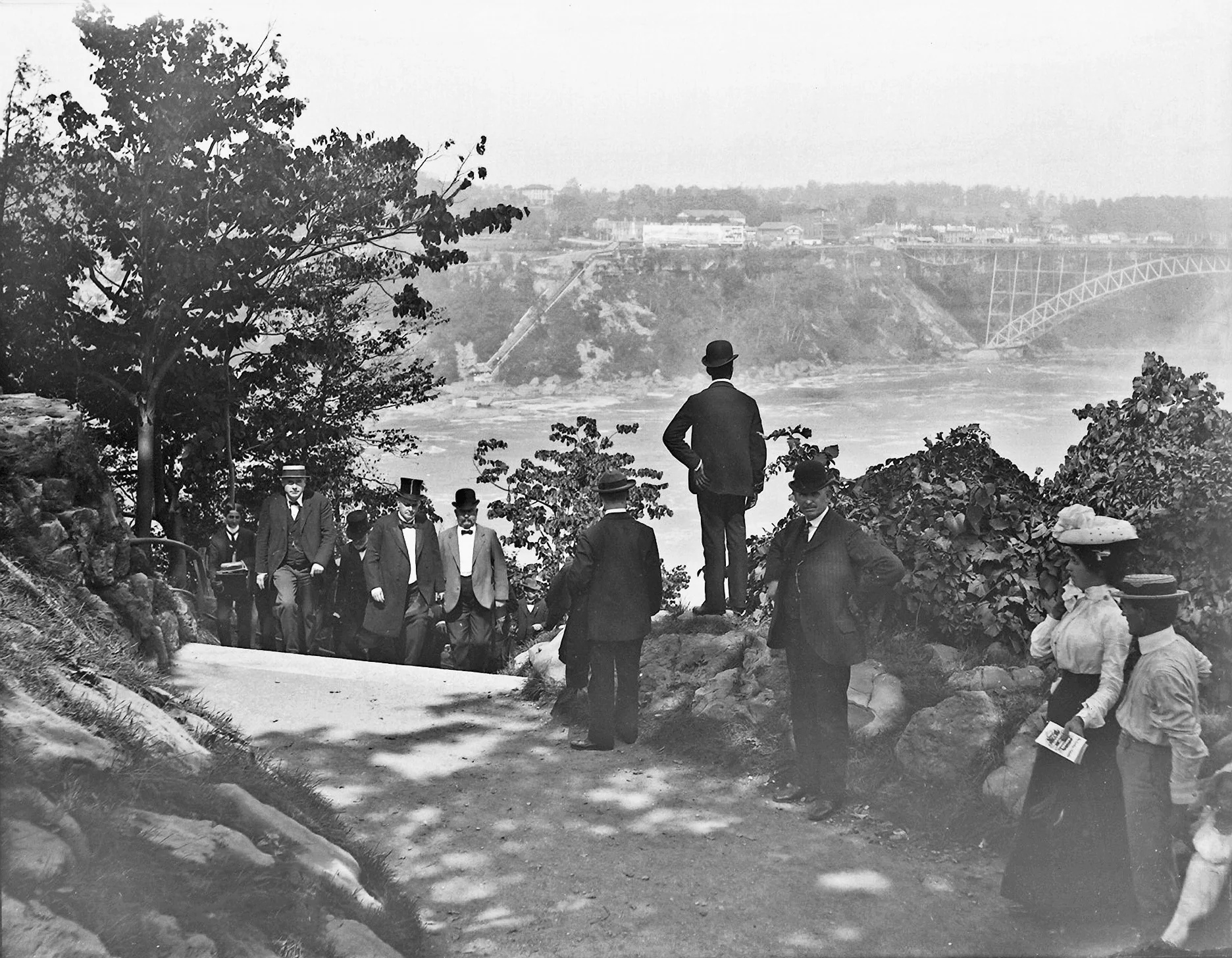 Niagara Falls Memories: Volume II - Image 2