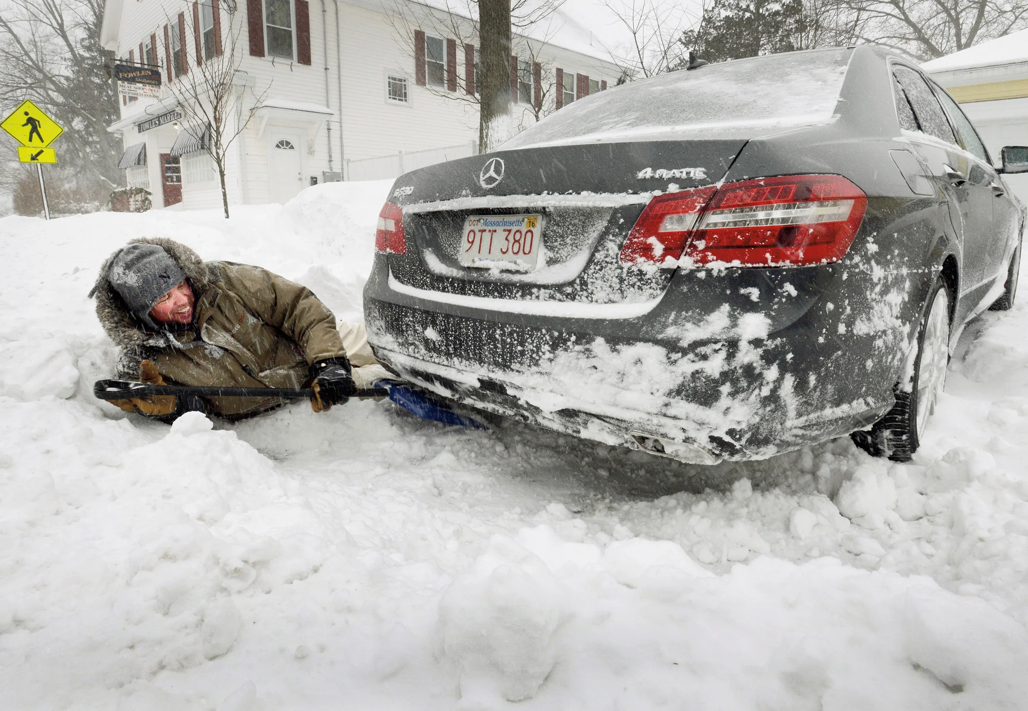 Buried By Blizzards: The Relentless Winter of 2015 - Image 6