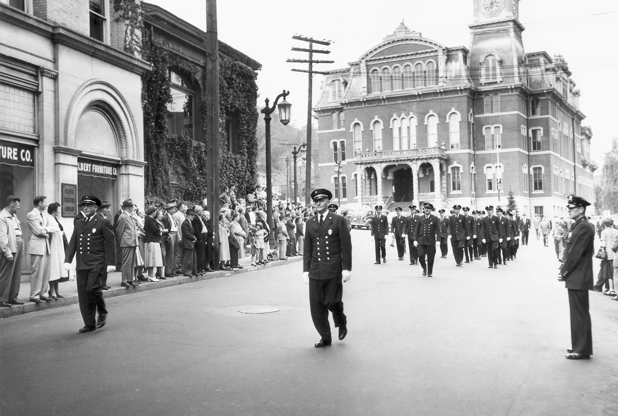 Norwich Memories: A Pictorial History of Norwich from the 1800s through the 1960s - Image 11