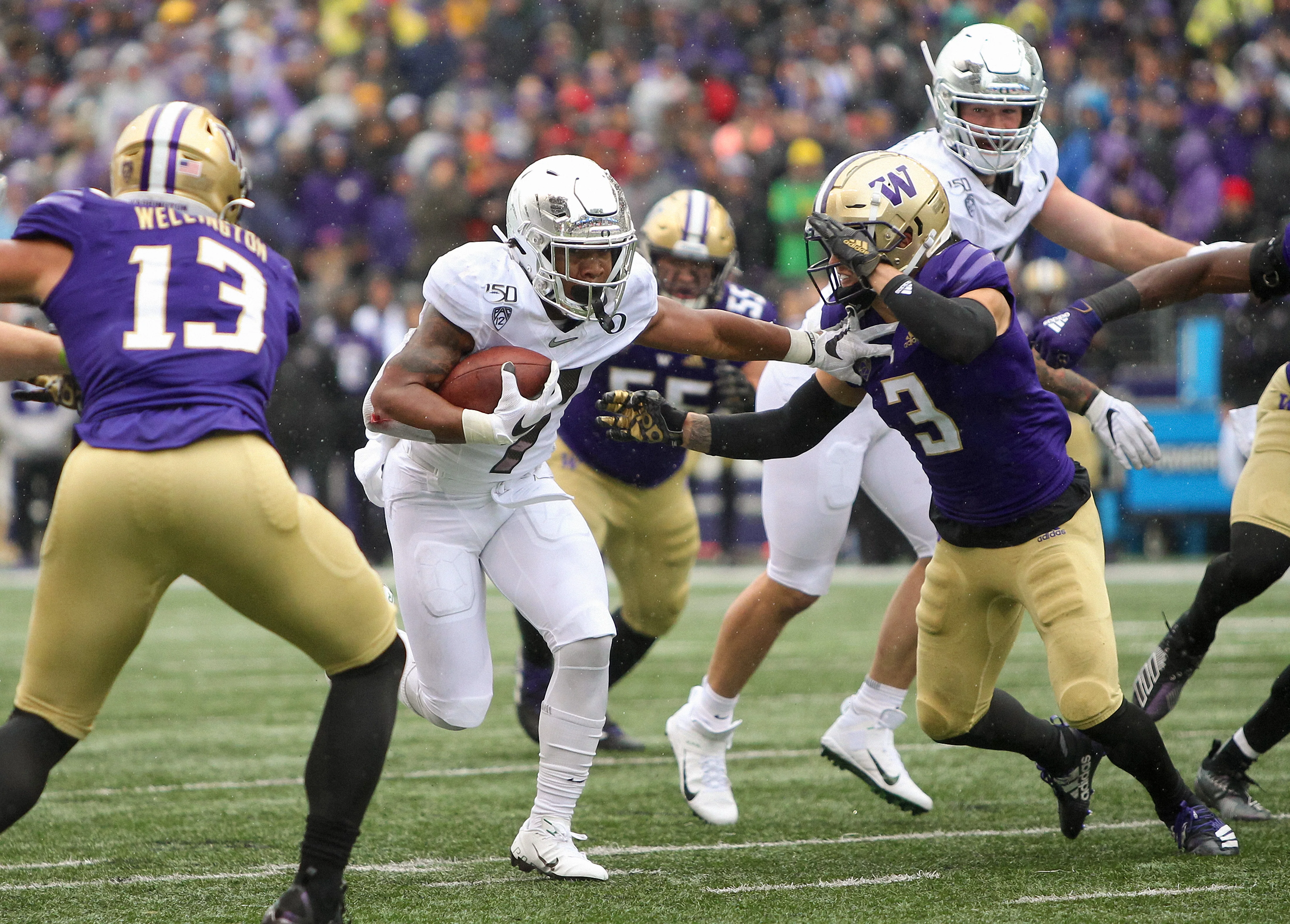 Flying High: The University of Oregon's Remarkable 2019 Football Season - Image 10