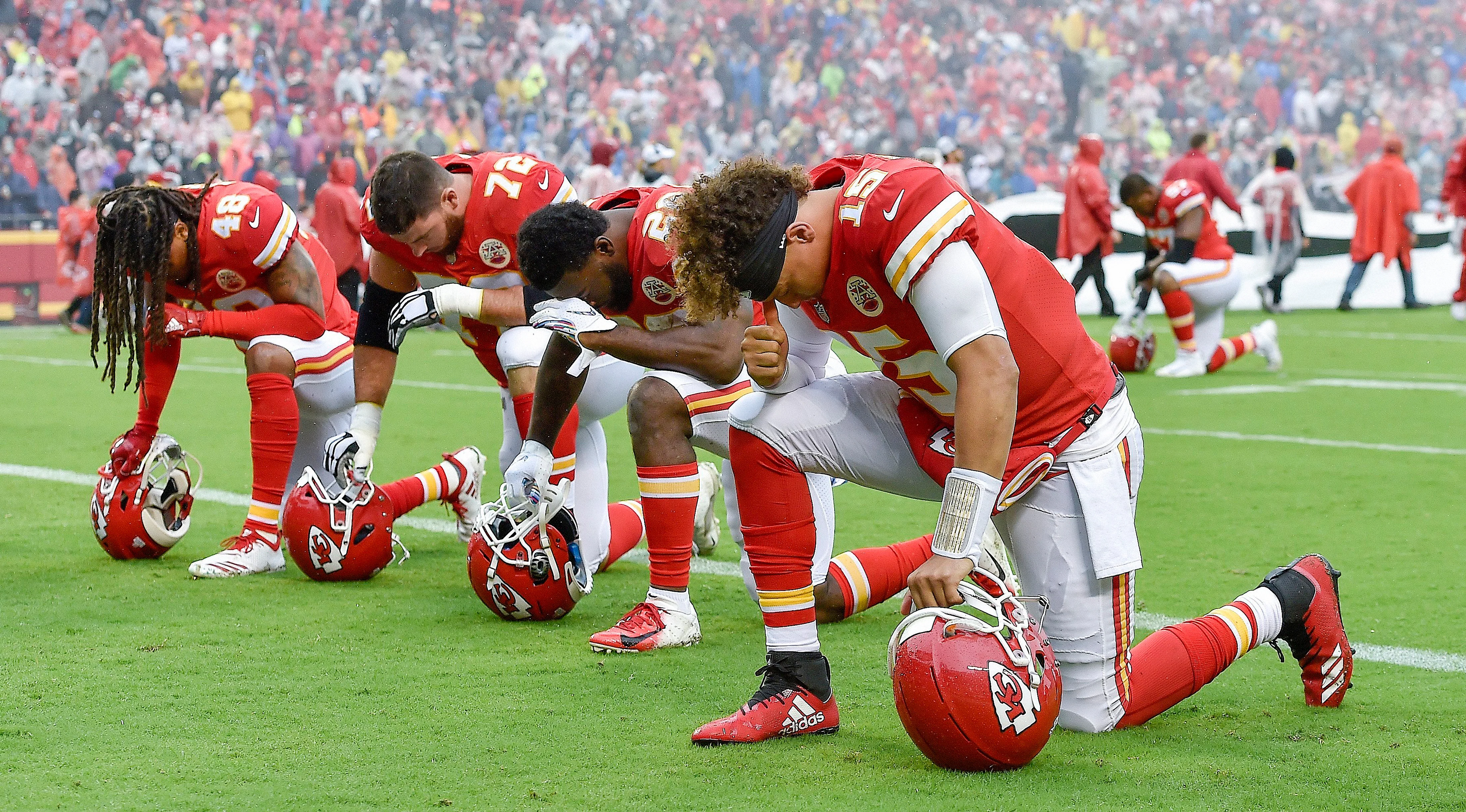 Patrick Mahomes: The Rise of a Champion: Foreword by Patrick Mahomes - Image 4