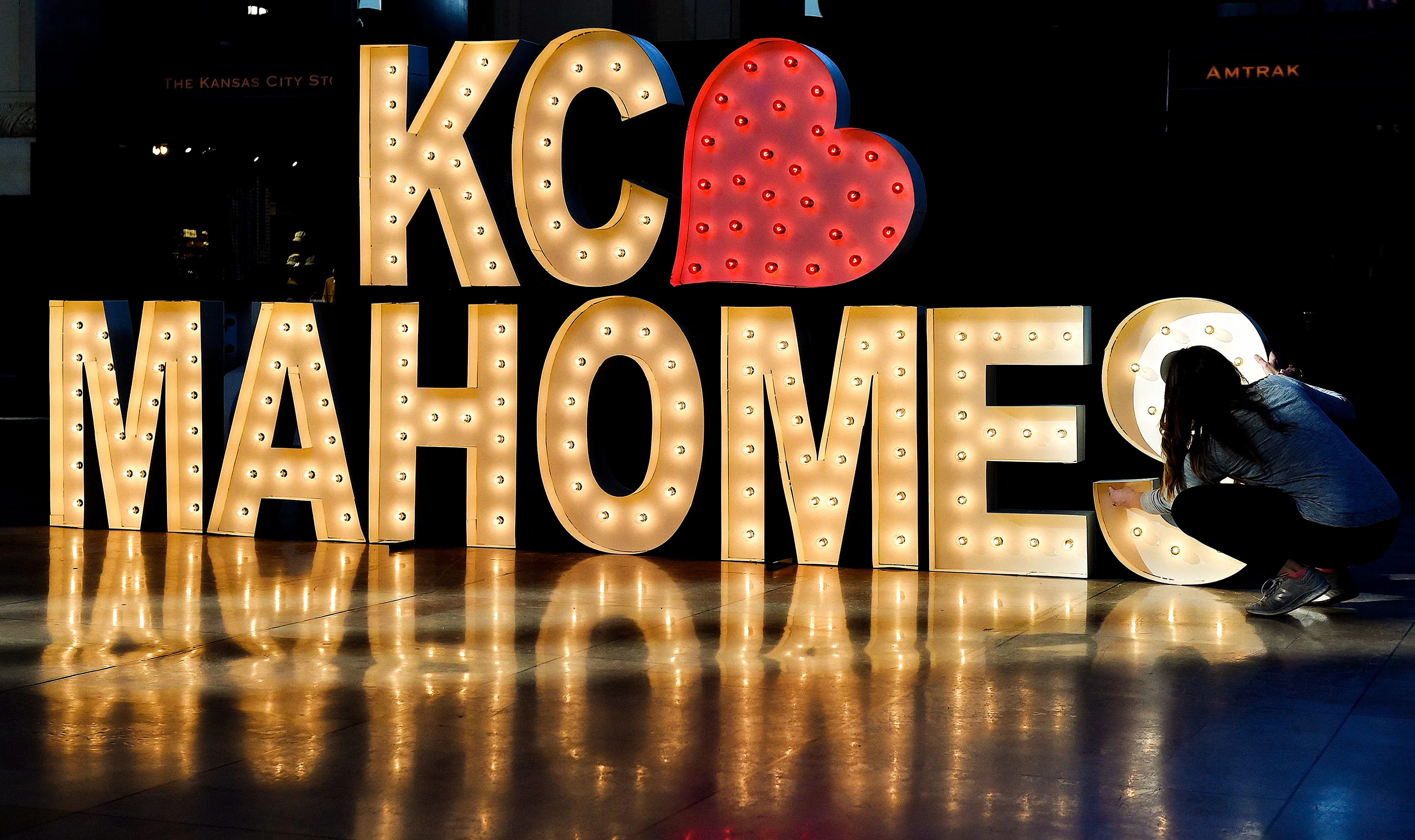 Patrick Mahomes: The Rise of a Champion: Foreword by Patrick Mahomes - Image 8
