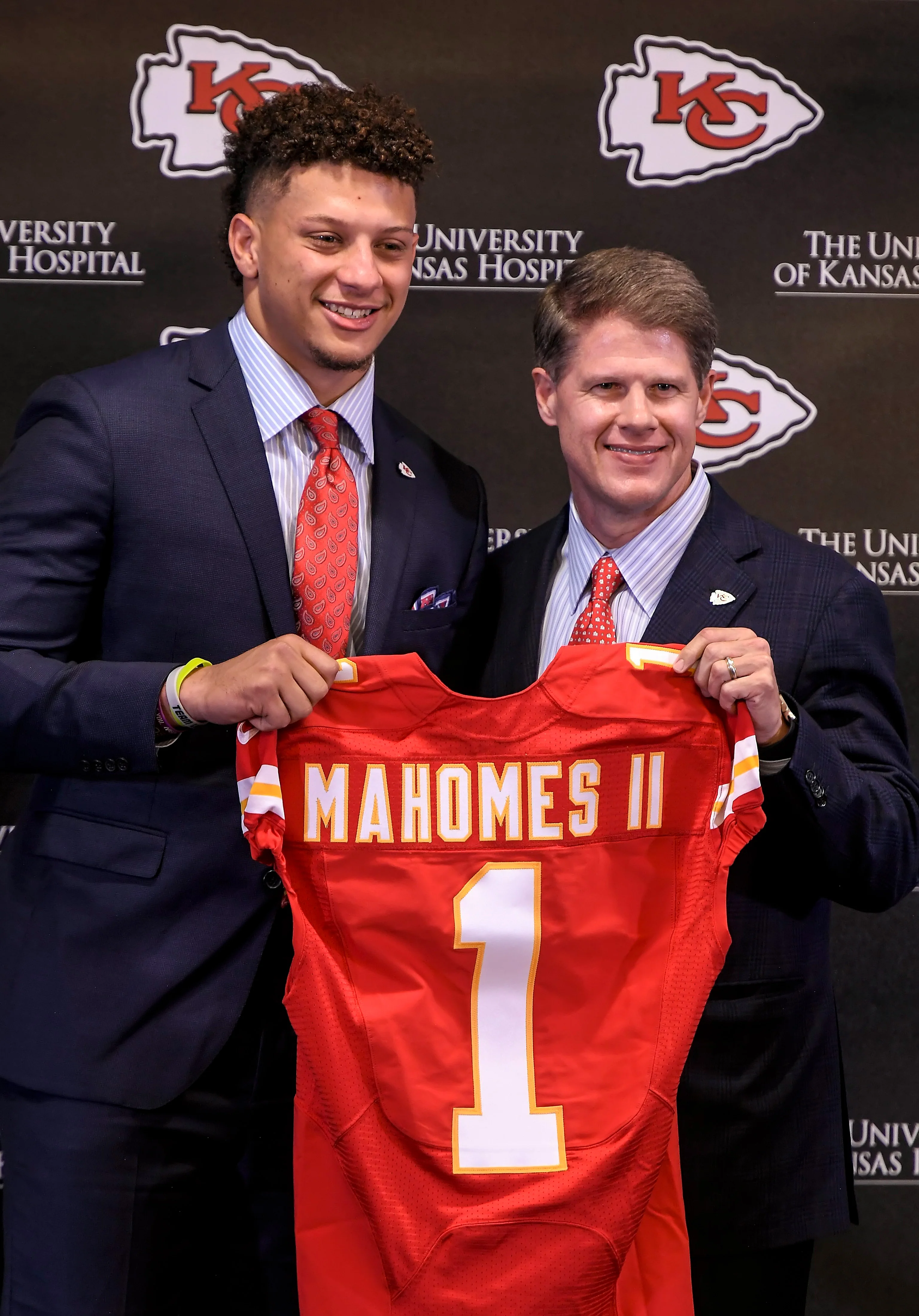 Patrick Mahomes: The Rise of a Champion: Foreword by Patrick Mahomes - Image 9