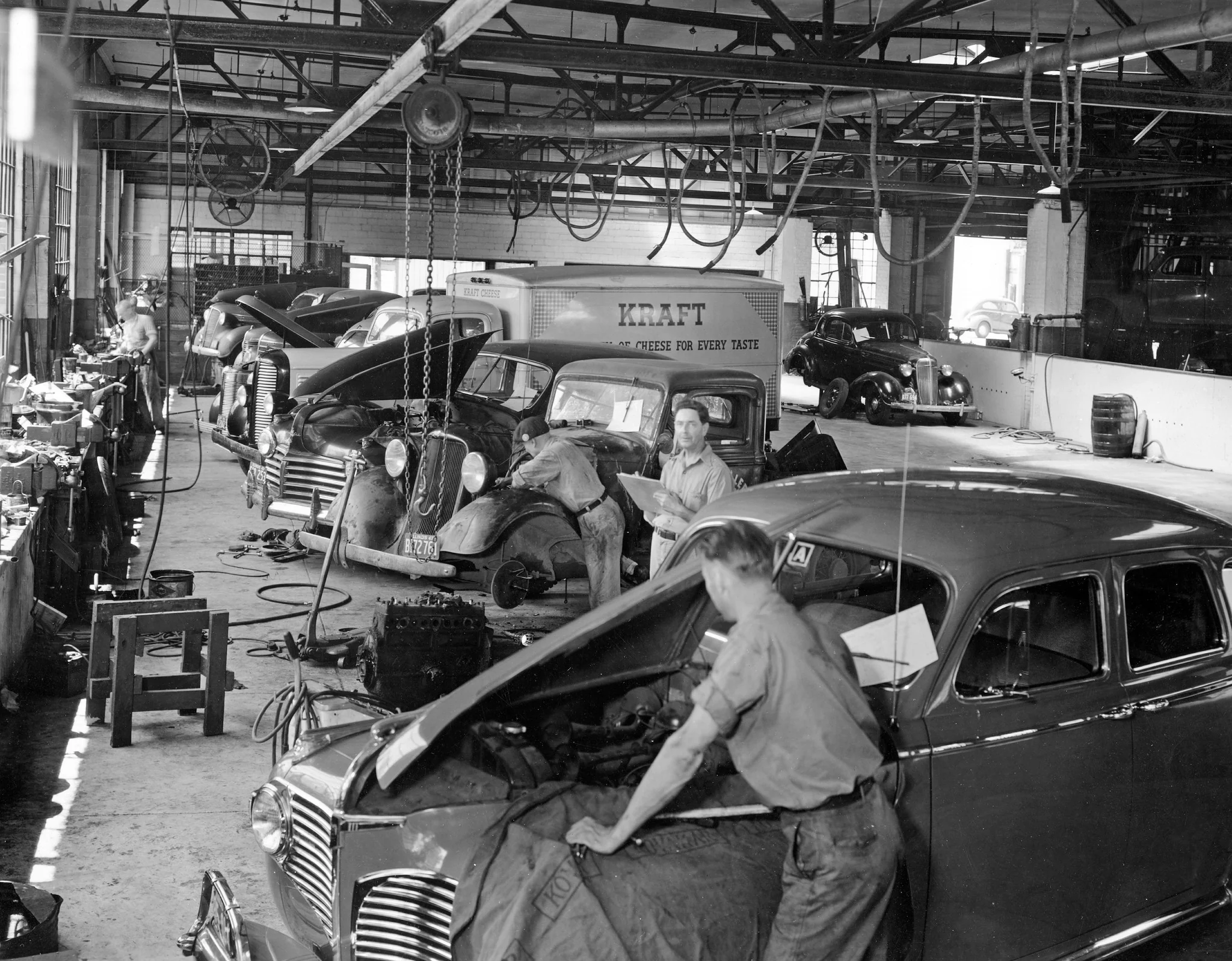 Peoria Memories II: The 1940s, '50s, & '60s - Image 2