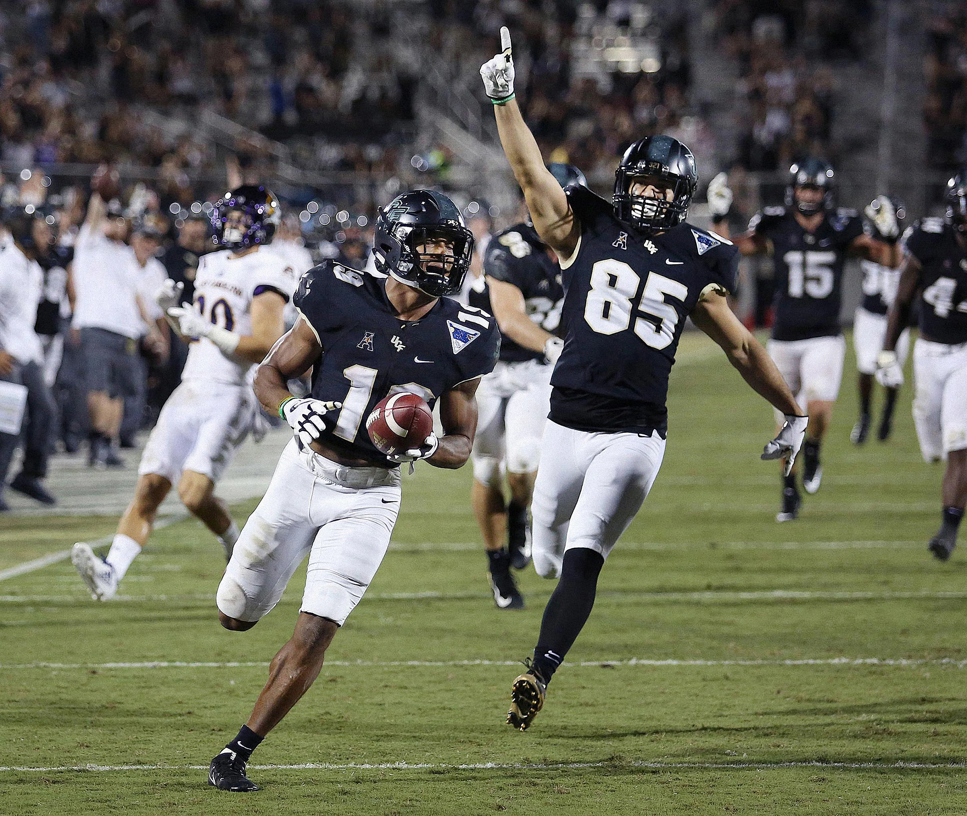 Perfect Knights: UCF’s Historic, Undefeated 2017 Football Season - Image 6