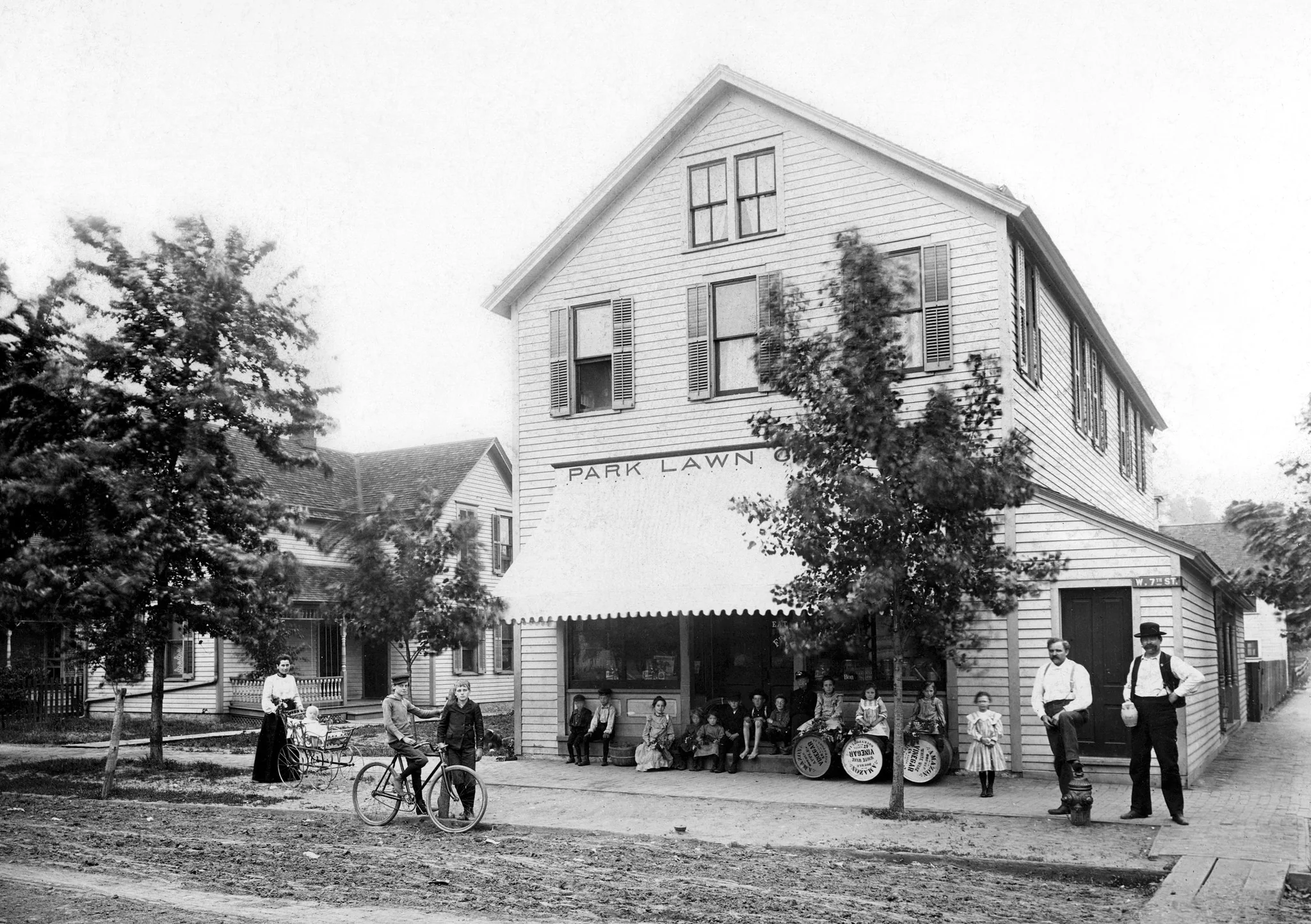 Quad-City Memories: The Early Years | A Pictorial History - Image 5