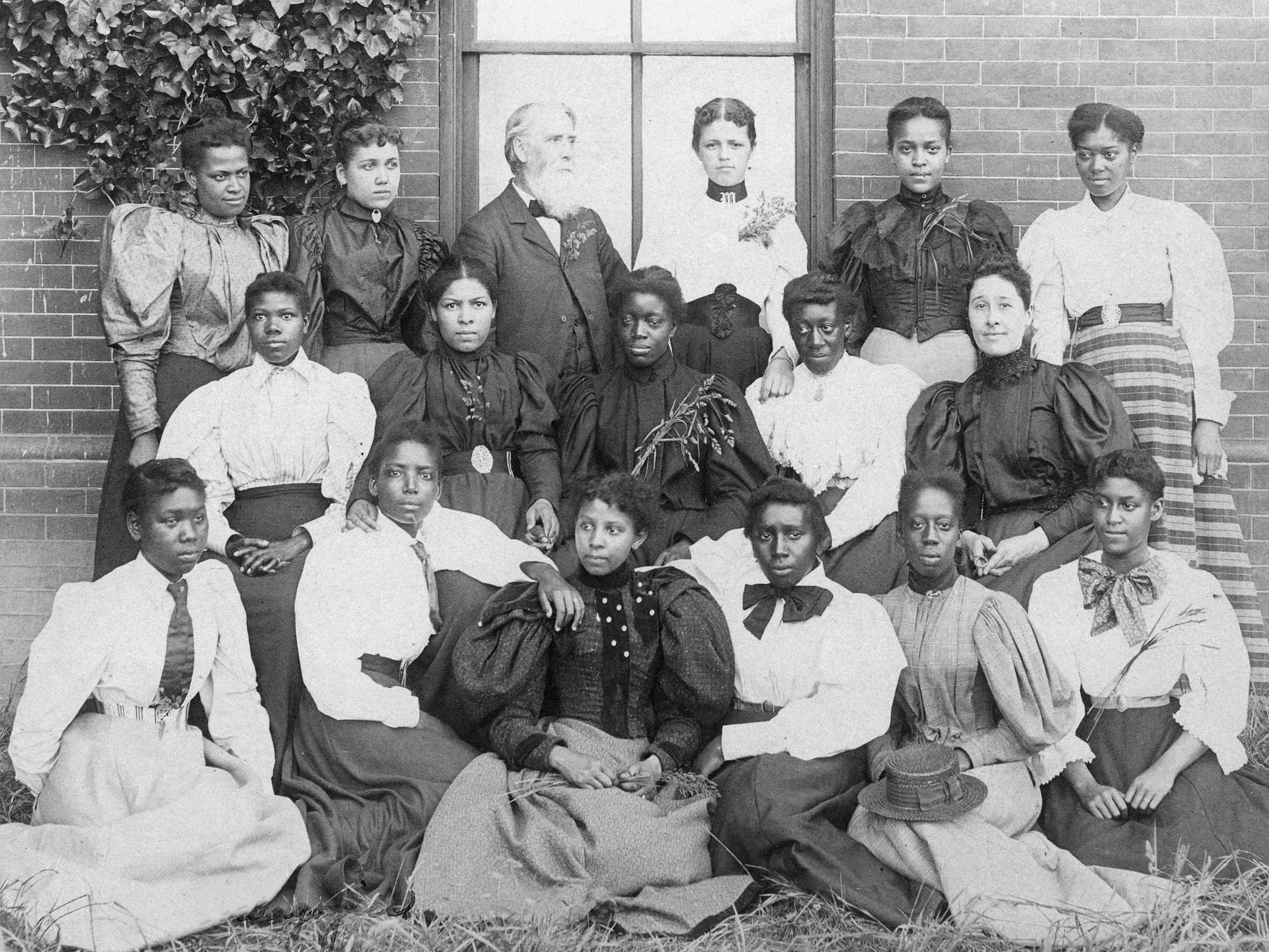 Richmond Memories: The Early Years - Image 8