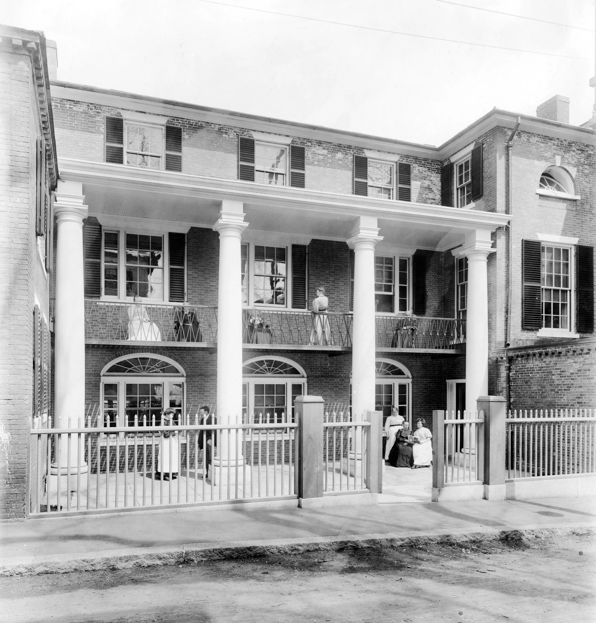 Salem Memories: The Early Years - Image 6
