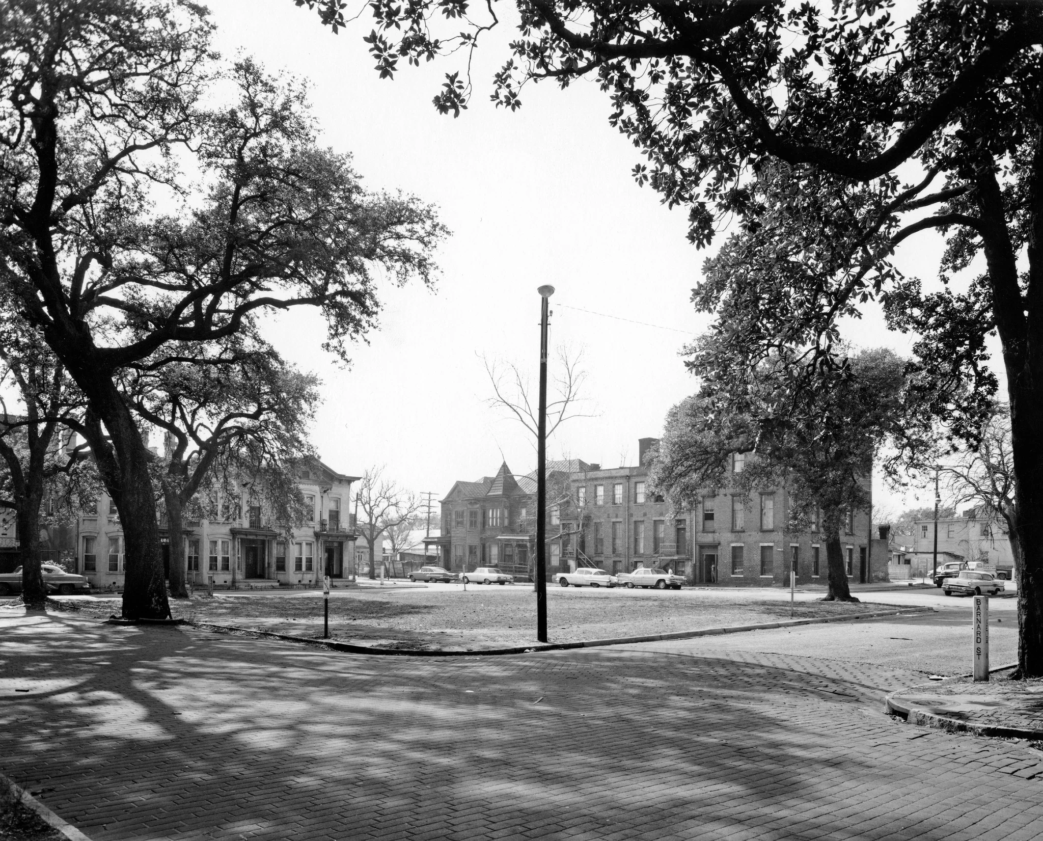 Savannah Memories: A Pictorial Retrospective of the 1940s, '50s & '60s - Image 8