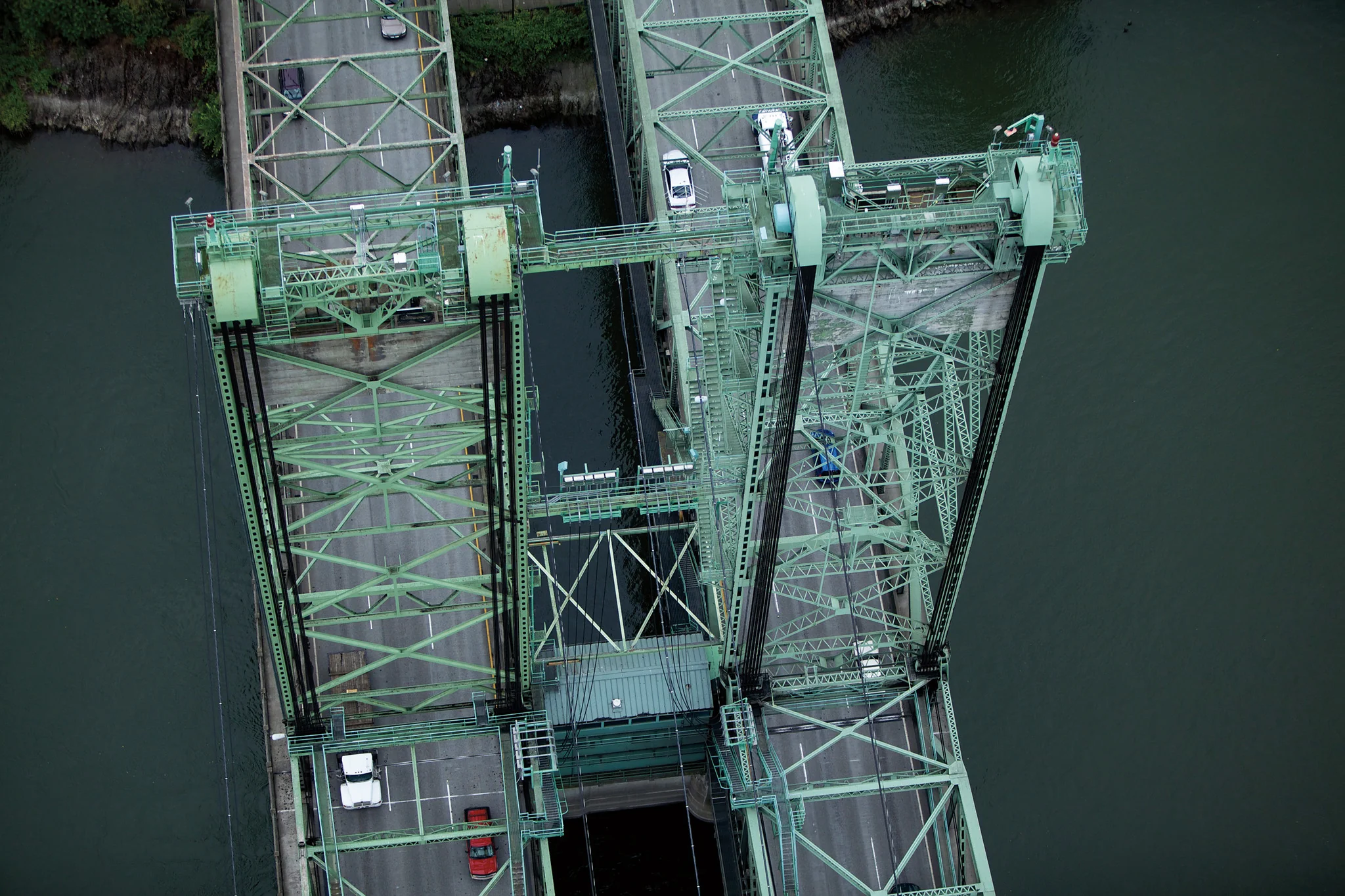 Spanning Oregon: Exploring Our Treasured Bridges - Image 3
