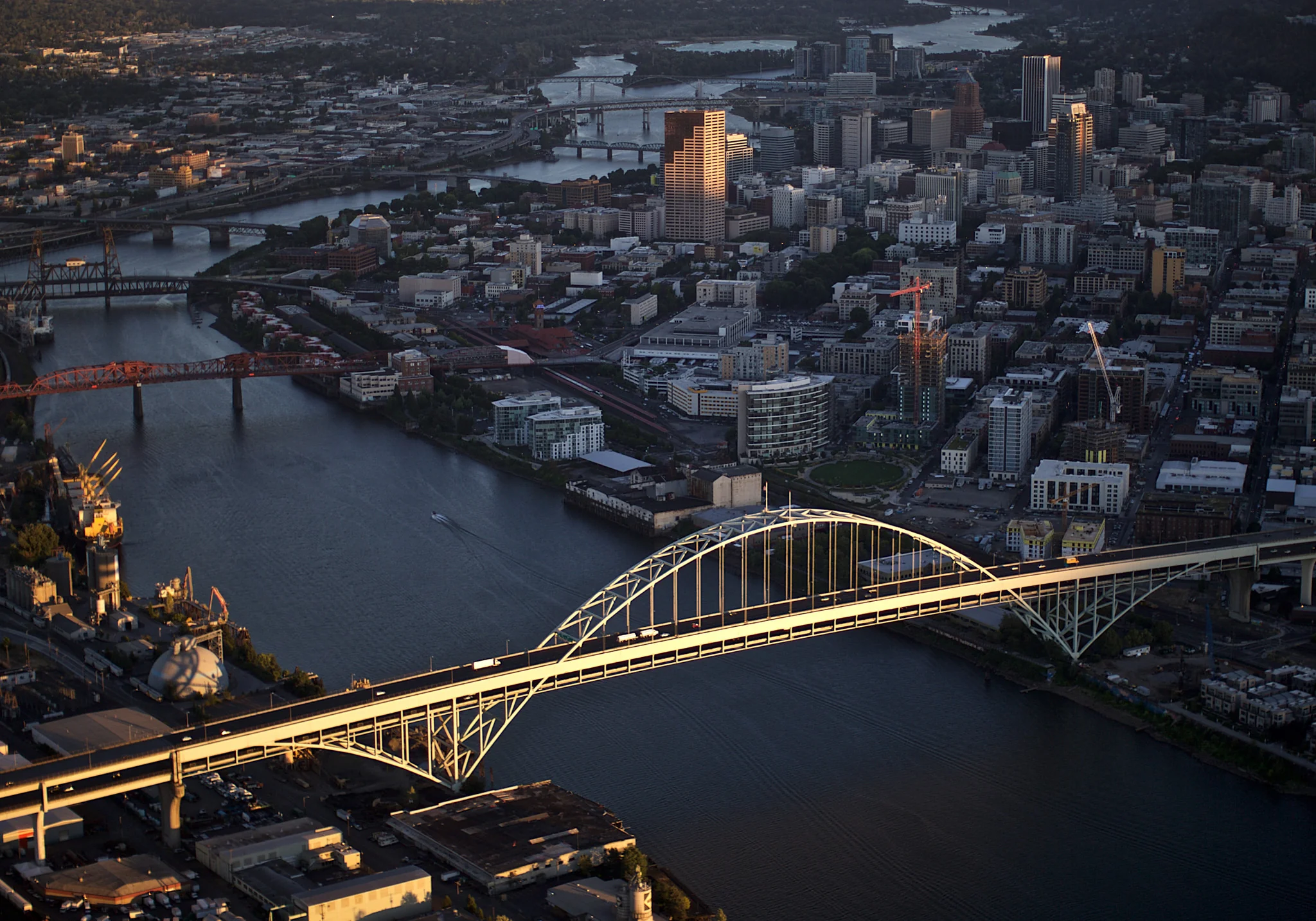 Spanning Oregon: Exploring Our Treasured Bridges - Image 8