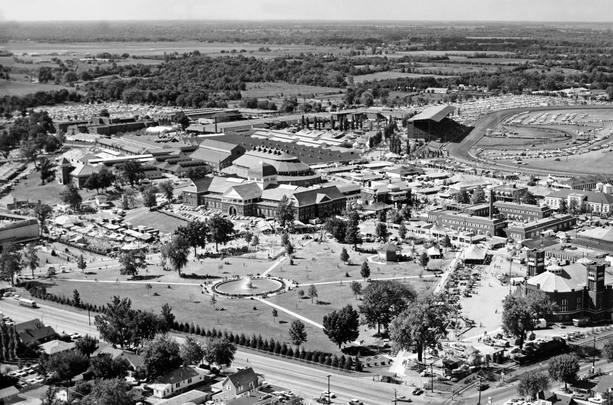 Springfield Memories Volume II: The 1940s, '50s & '60s - Image 4