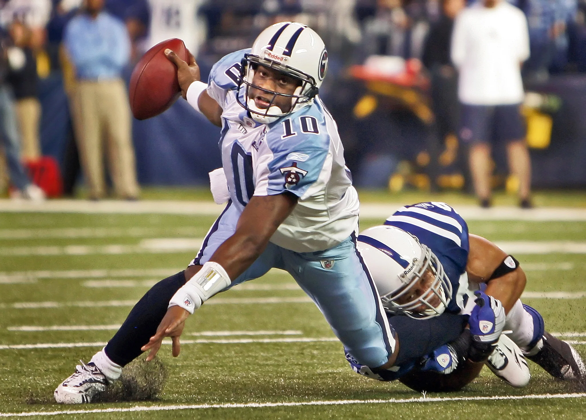 Tennessee's Team: A Pictorial History of the Tennessee Titans - Image 5