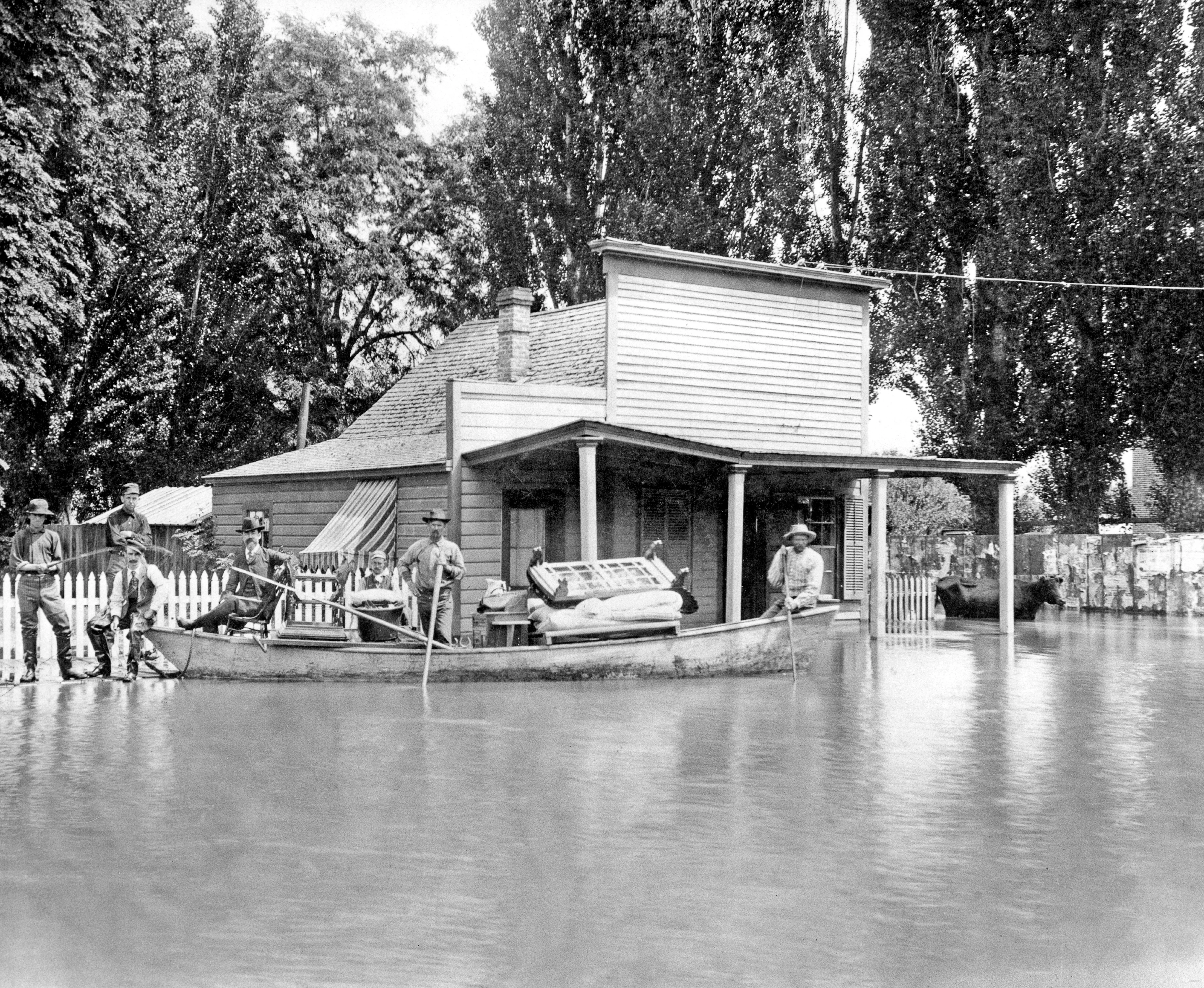 Two Rivers, One History: Historic Images of the Lewis-Clark Valley - Image 14