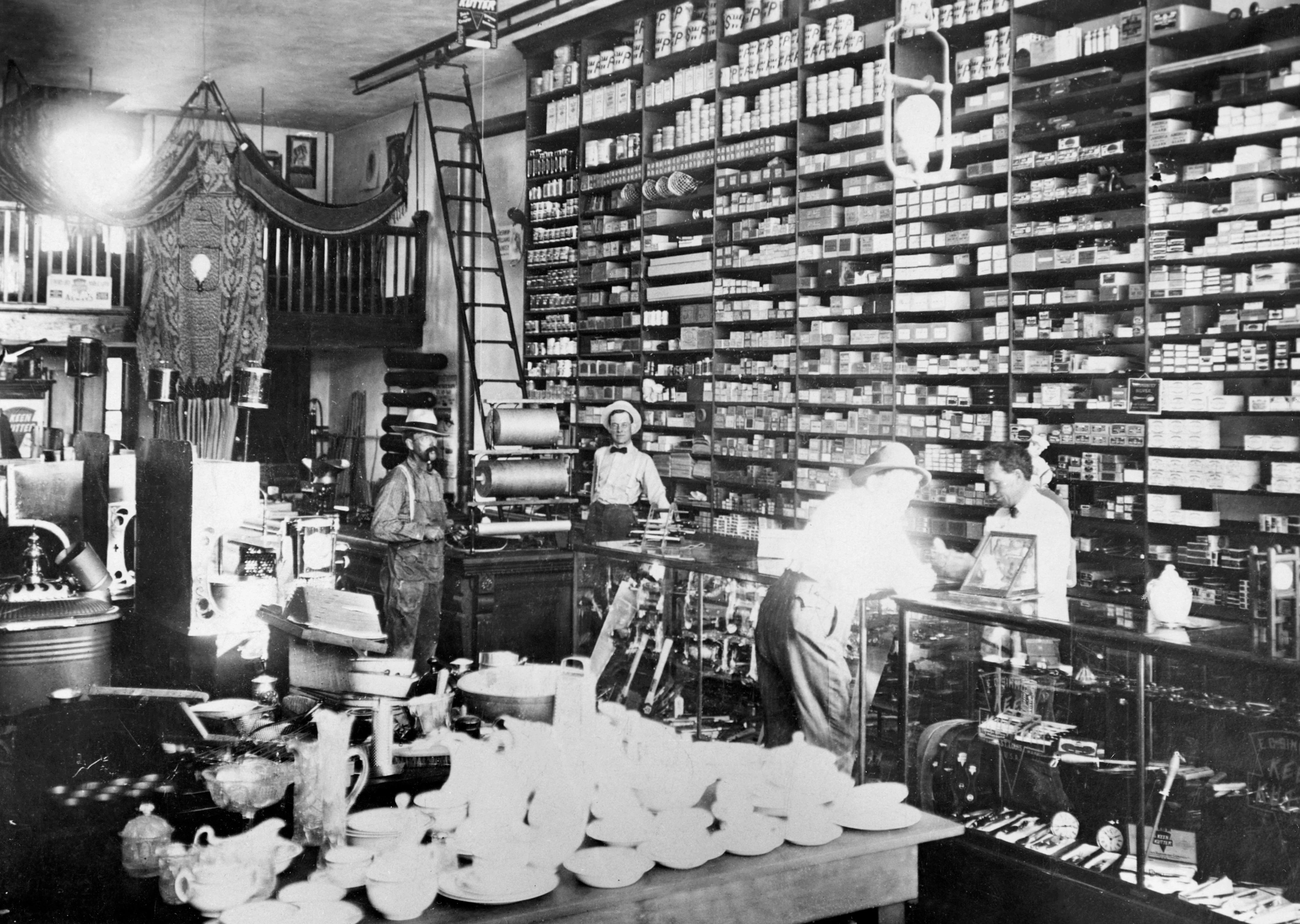 Umatilla County Memories: A Pictorial History of the mid-1800s through 1939 - Image 9