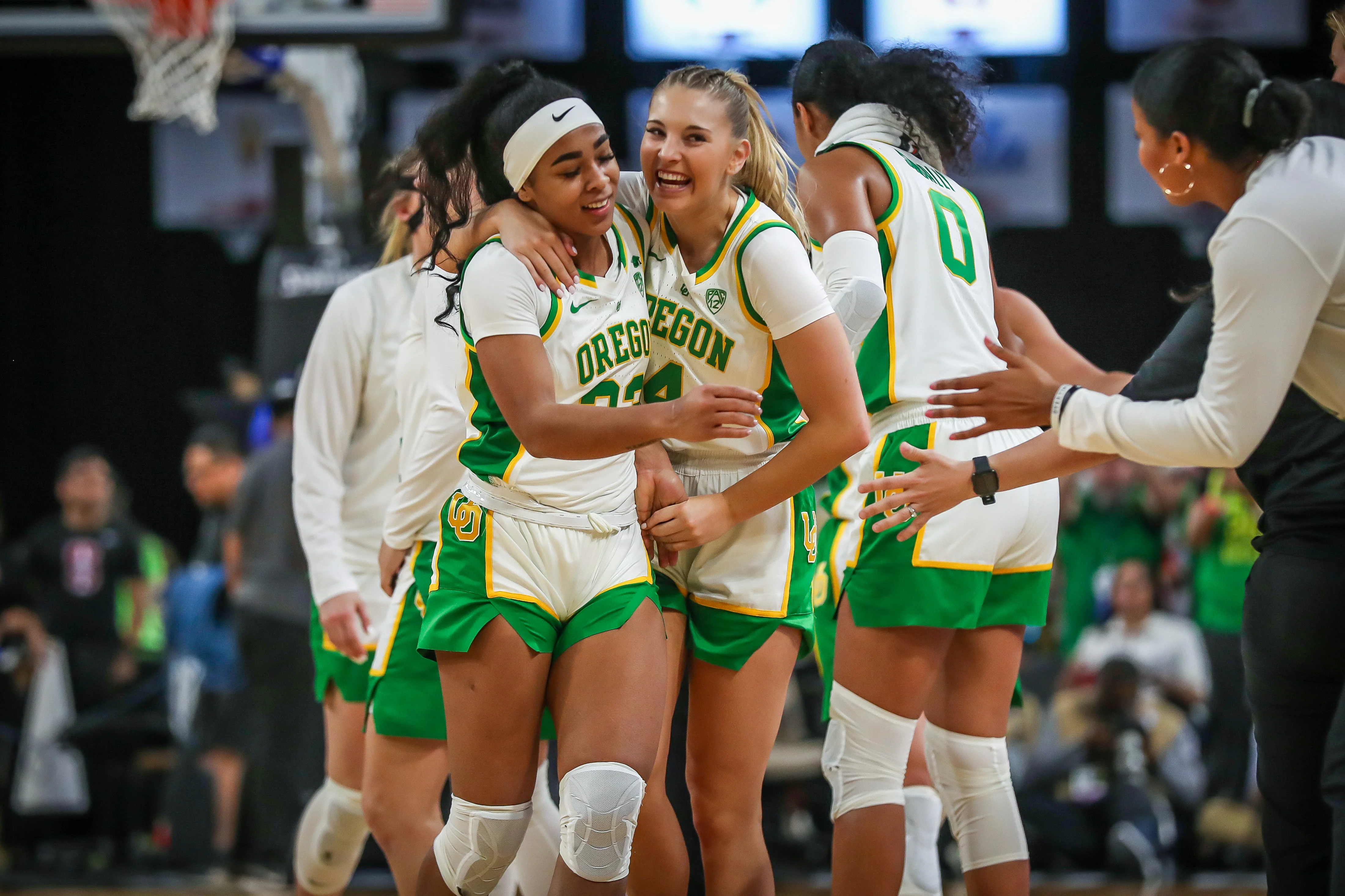 Unforgettable: The University of Oregon's Record-Breaking 2019–20 Women's Basketball Season - Image 3