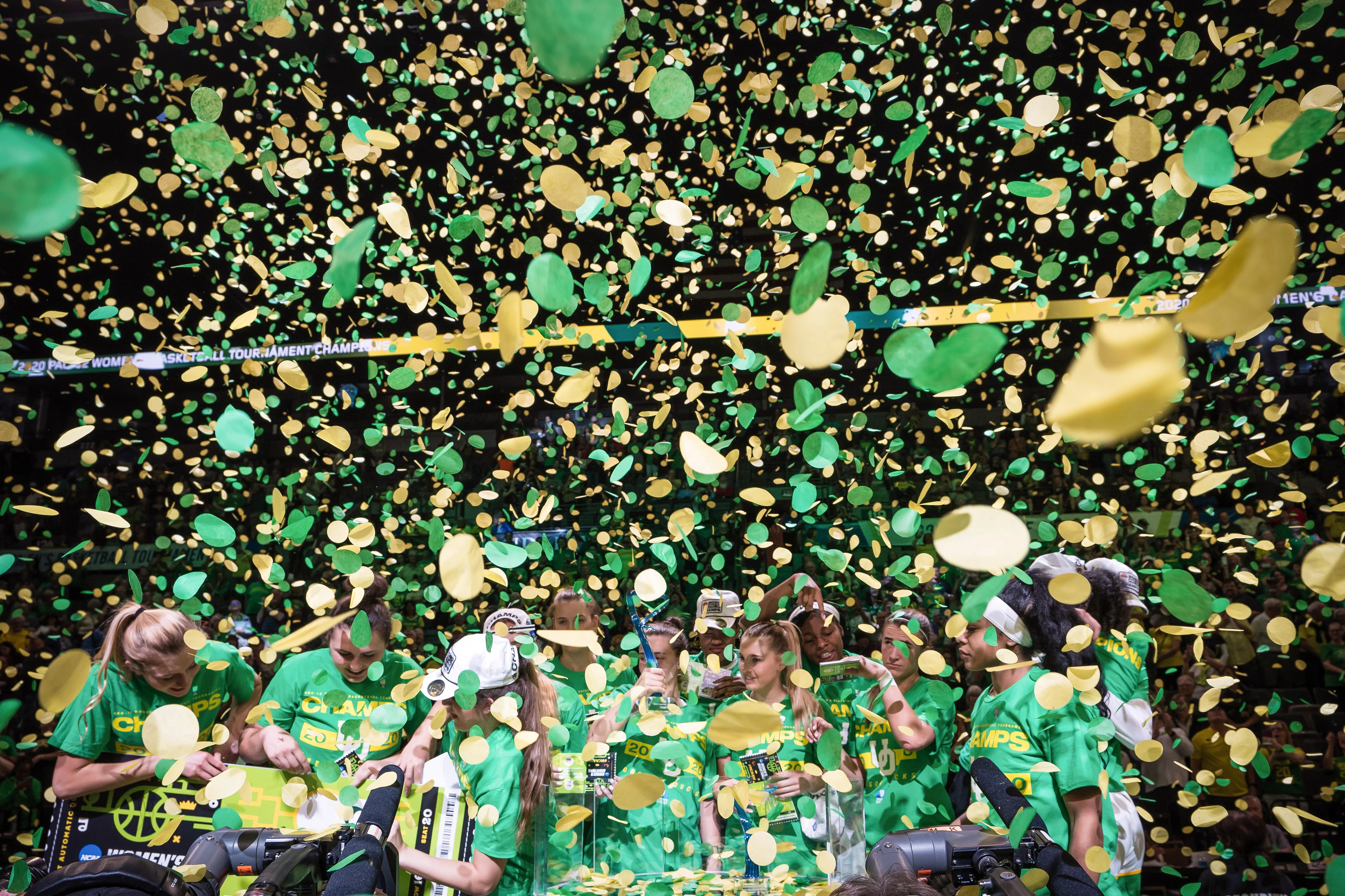 Unforgettable: The University of Oregon's Record-Breaking 2019–20 Women's Basketball Season - Image 9