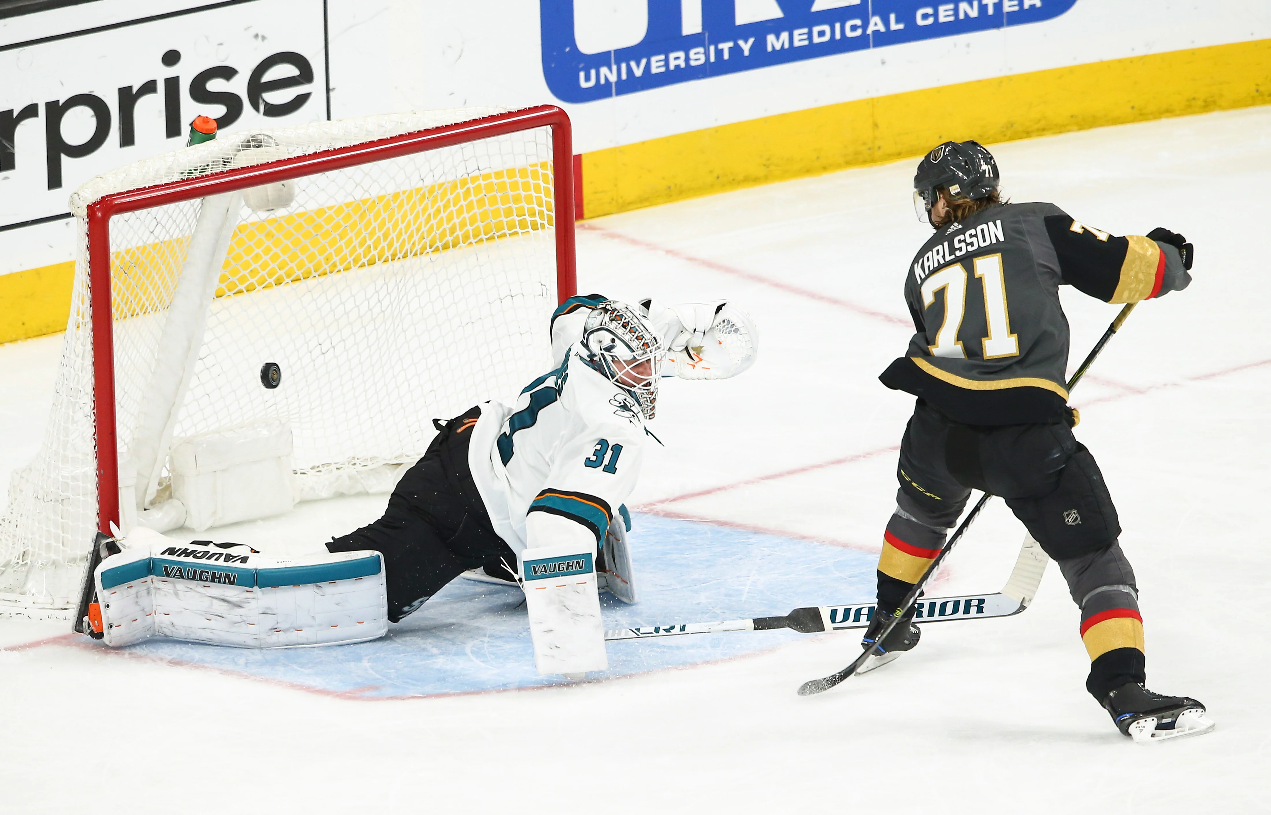 Knights to Remember: The Western Conference Champion Vegas Golden Knights and the Most Improbable Inaugural Season of All Time - Image 4