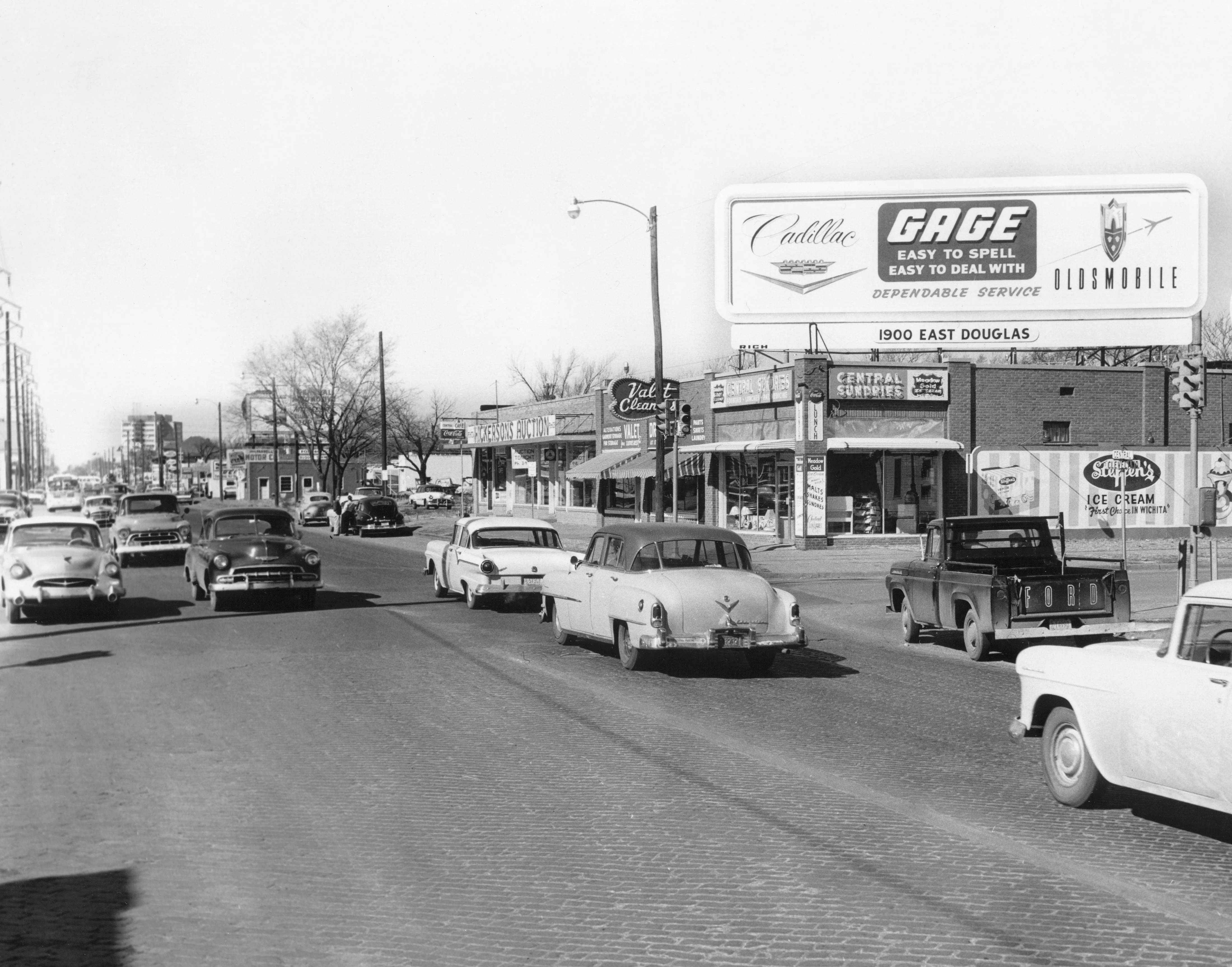 Wichita Memories II: A Photographic History of the 1940s, 1950s & 1960s - Image 20
