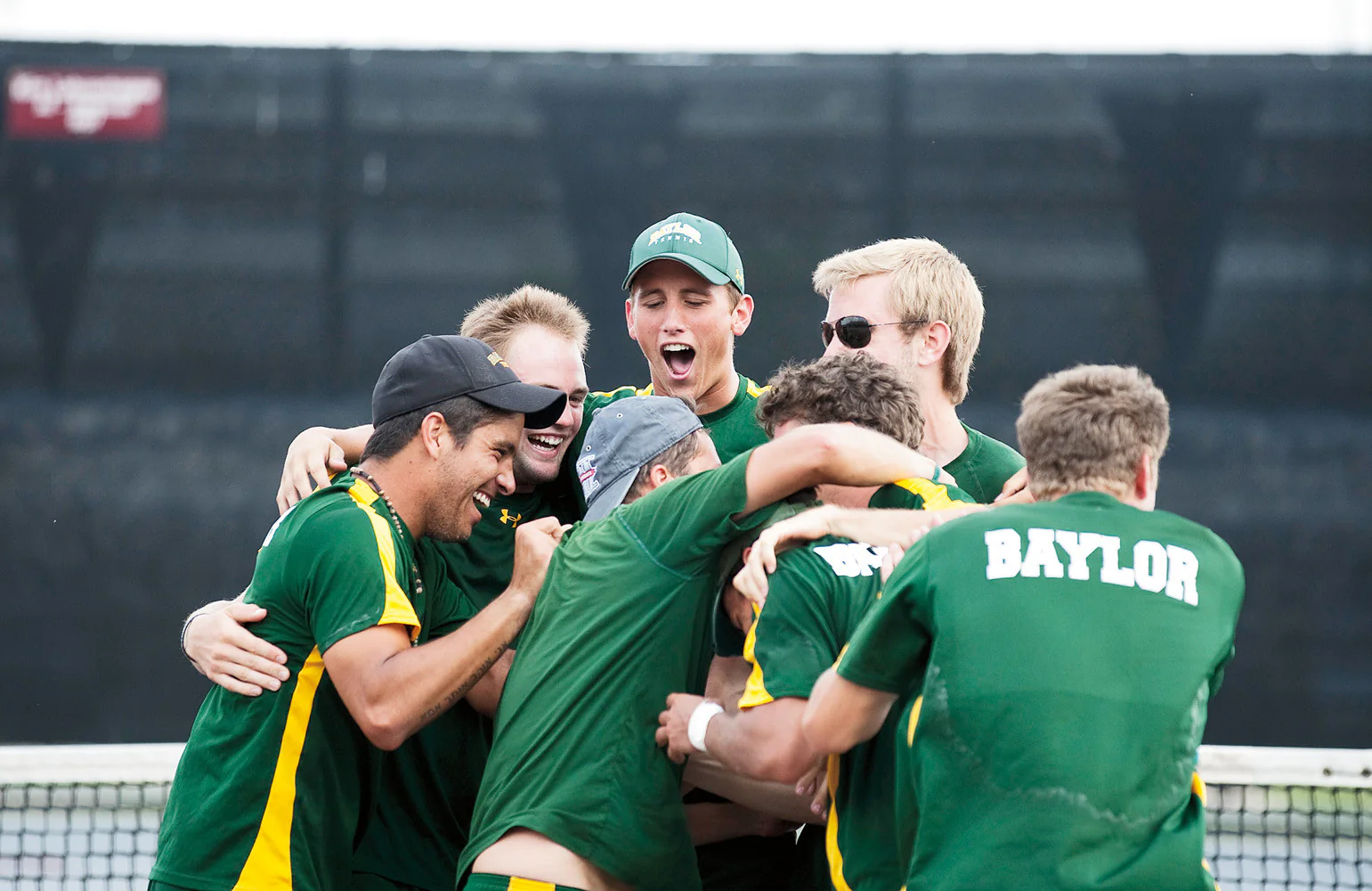 Year of the Bear: The Winningest Year in College Sports History - Image 6